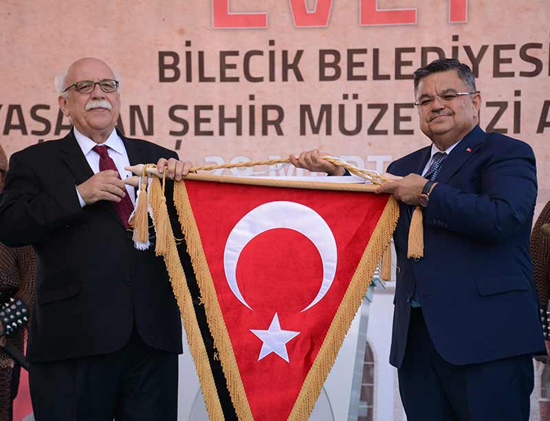 Kültür ve Turizm Bakanı Nabi Avcı, Bilecik’te Yaşayan Şehir Müzesi’nin açılışını yaptı. 