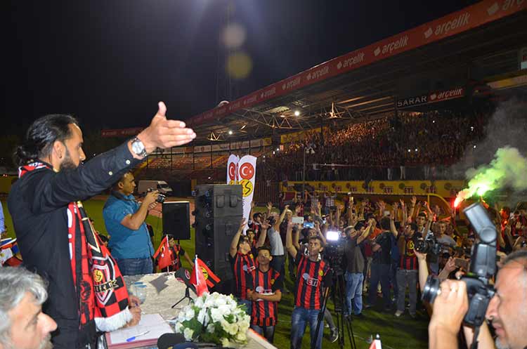 Erkan Zengin Eskişehirspor'da