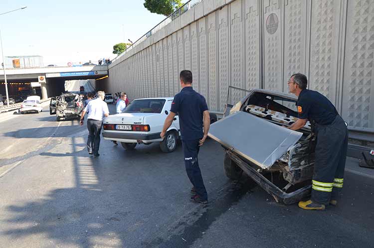 Eskişehir'de zincirleme kaza: 8 yaralı