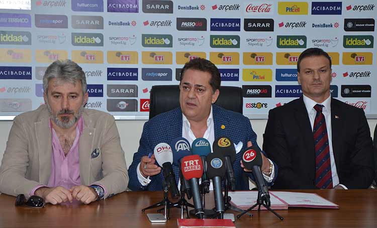 PTT 1. Lig takımlarından Eskişehirspor, teknik direktörlük görevi için Alpay Özalan ile anlaştı.