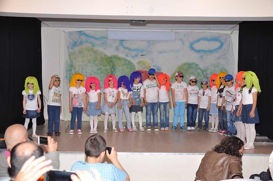 Şehit Yalçın Baykuş İlkokulu 1-C sınıflarının okuma bayramı etkinliği gerçekleştirildi. Okuma bayramı Şehit Yalçın Baykuş İlkokulu Çok amaçlı salonunda yaptı.