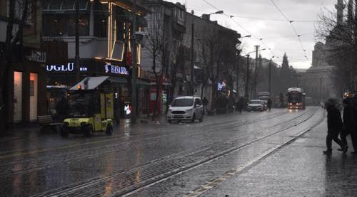 Eskişehir'de yağmur saat kaça kadar devam edecek?