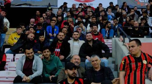 Eskişehirspor taraftarı Anadolu'ya tam destek verdi!