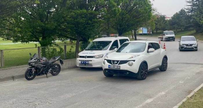 Eskişehir'de korkutan kaza: 100 metre sonra yola düştü!