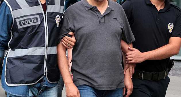 İzmir'de 70 kişi gözaltına alındı